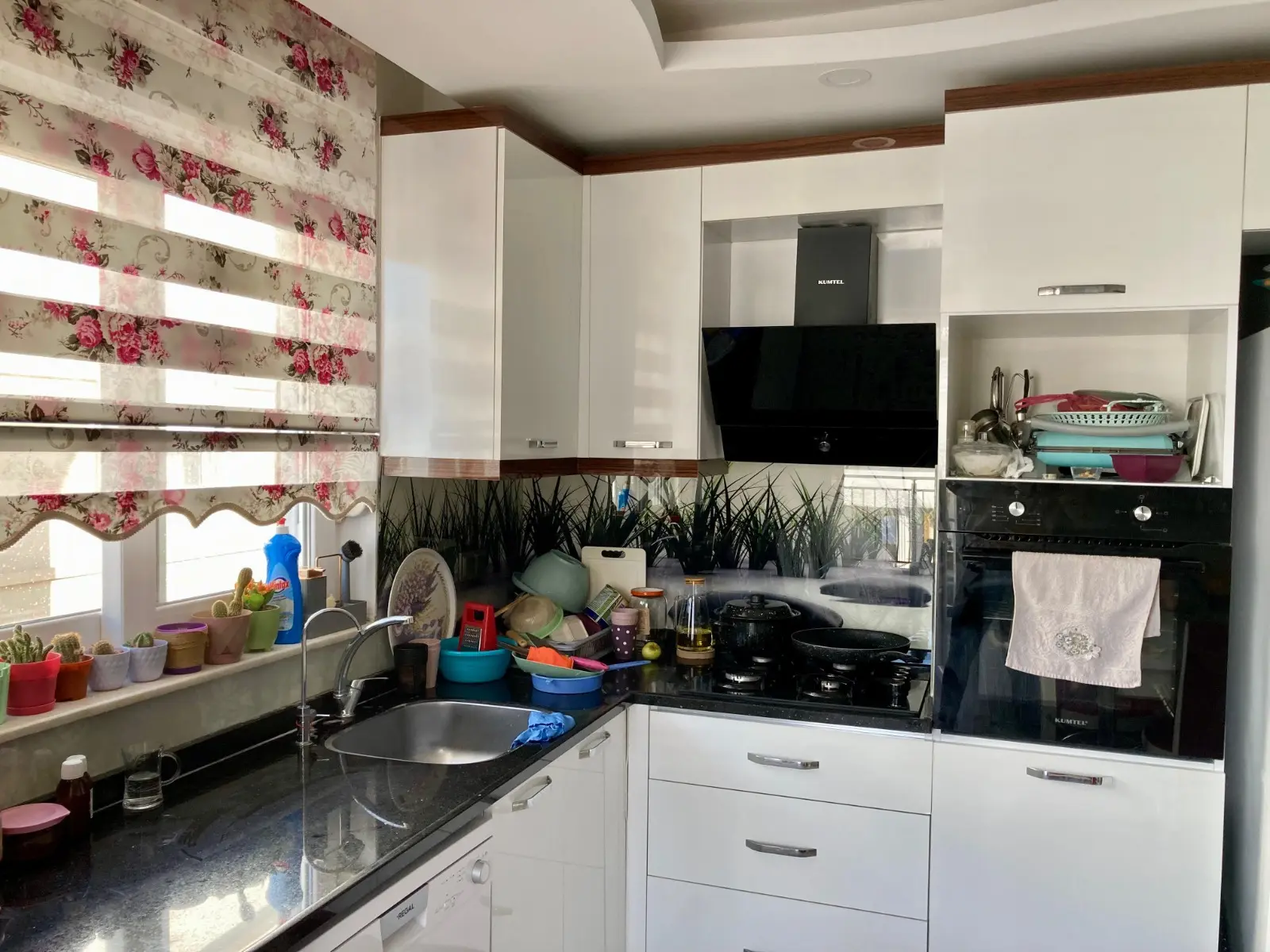 Fitted kitchen